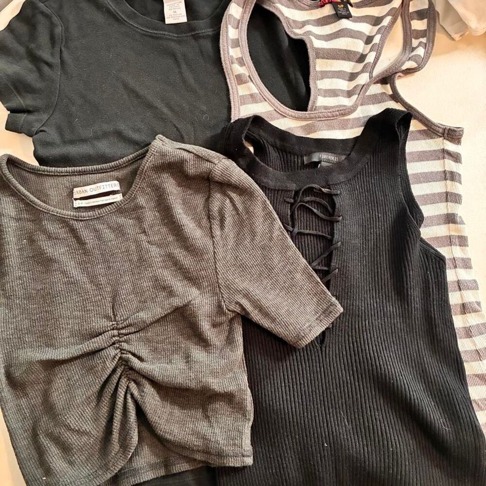Bundle of 9 tank tops, crop tops, tees in various colors & sizes see description